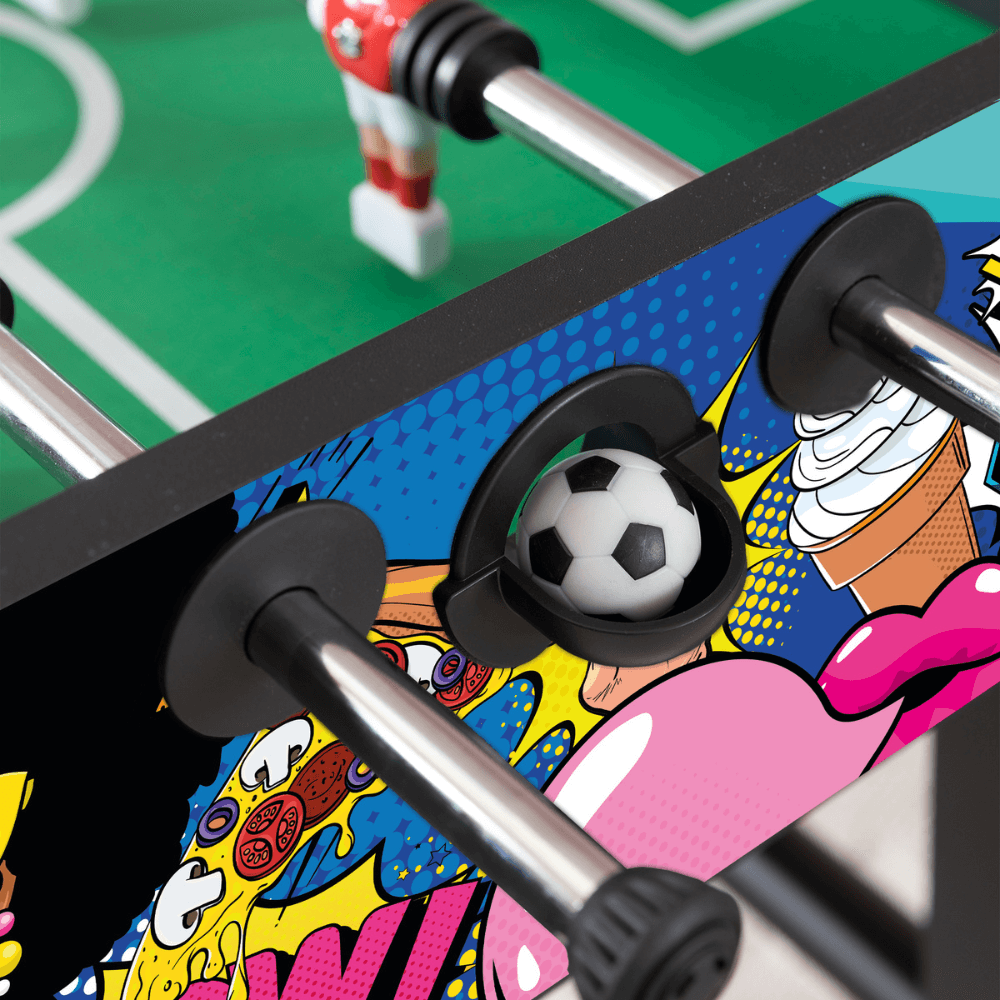 Tischkicker Bandito BigFun Comic-Style Balleinwurf